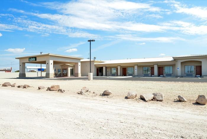 La Bonita Inn & Suites - Crane エクステリア 写真